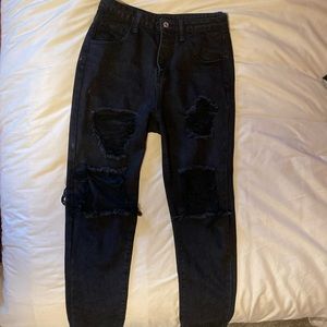 women’s ripped jeans